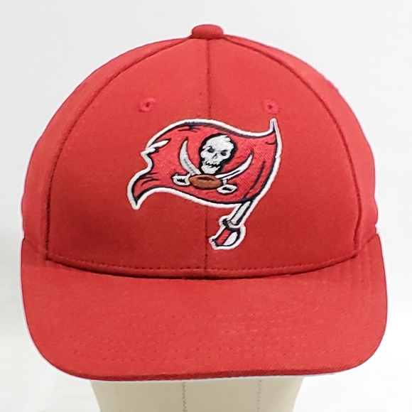 fitted hats not sports